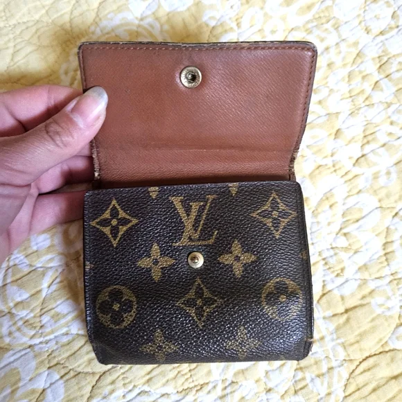 Authentic Louis Vuitton Monogram Bi-Fold - Picture 7 of 16
